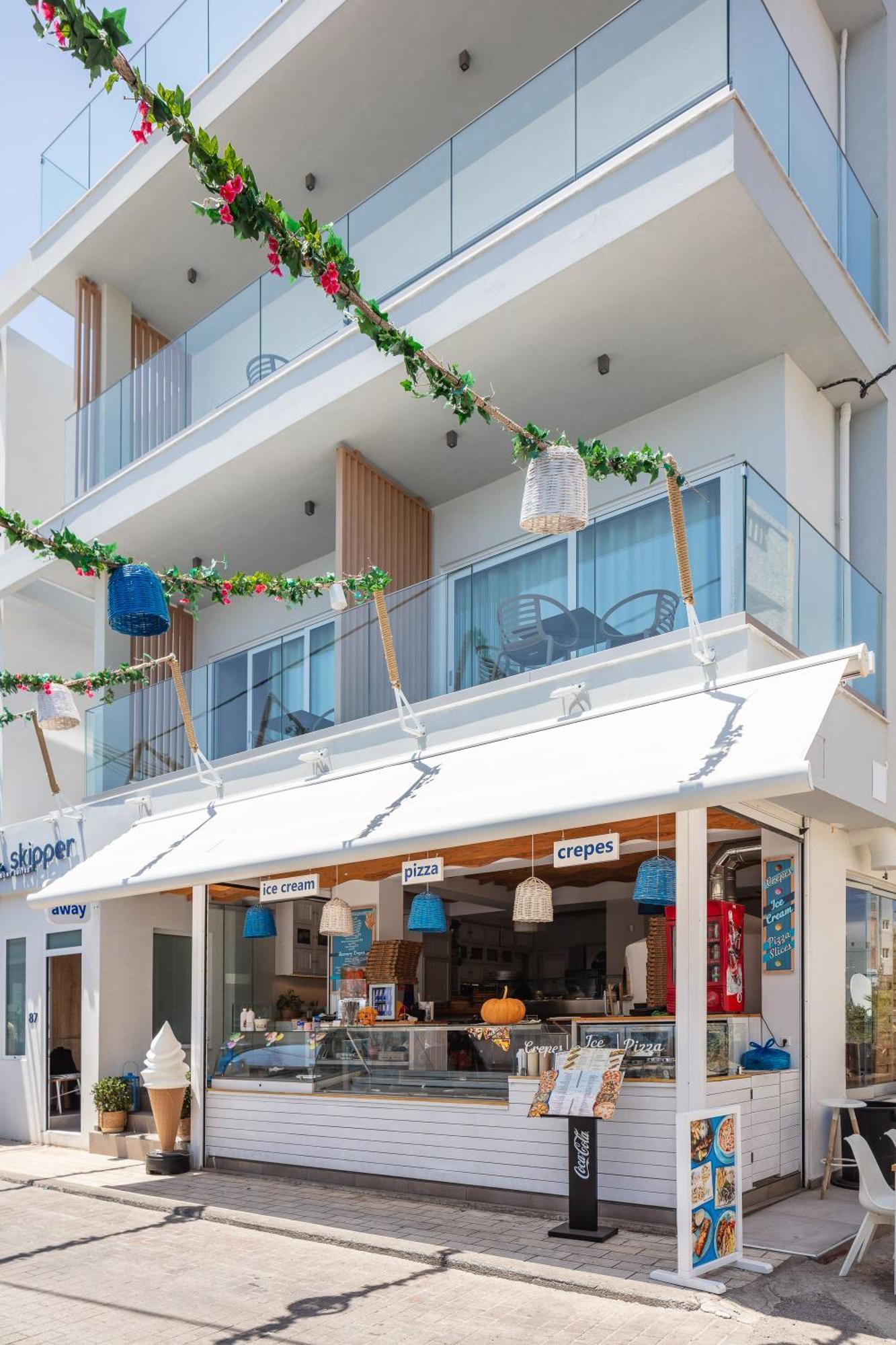 Skipper Beachfront Suites Chersonissos Buitenkant foto