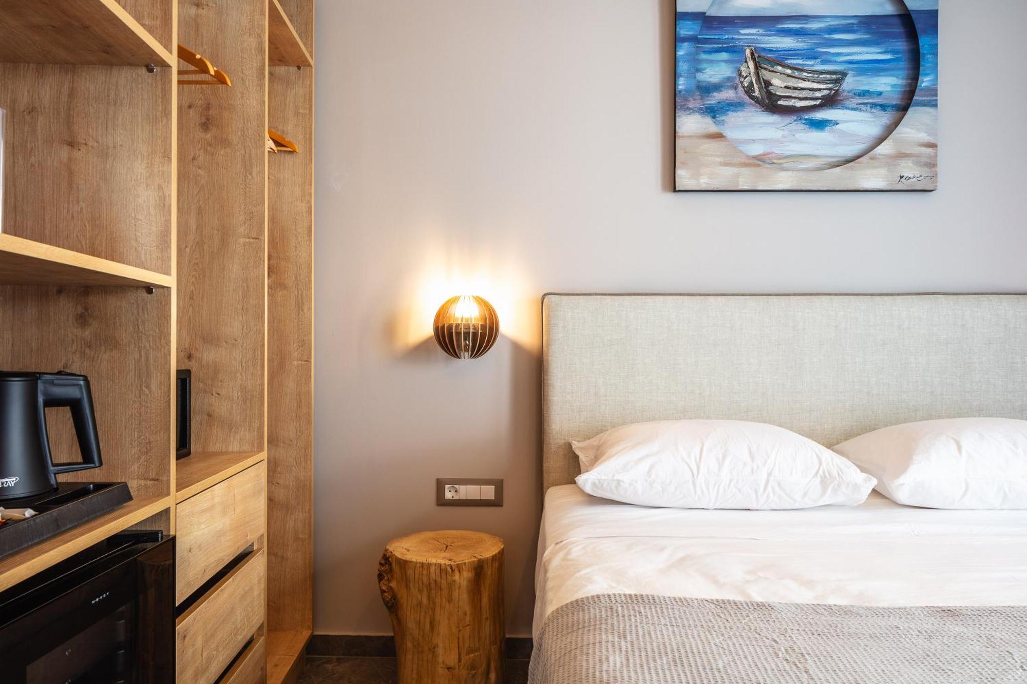 Skipper Beachfront Suites Chersonissos Buitenkant foto