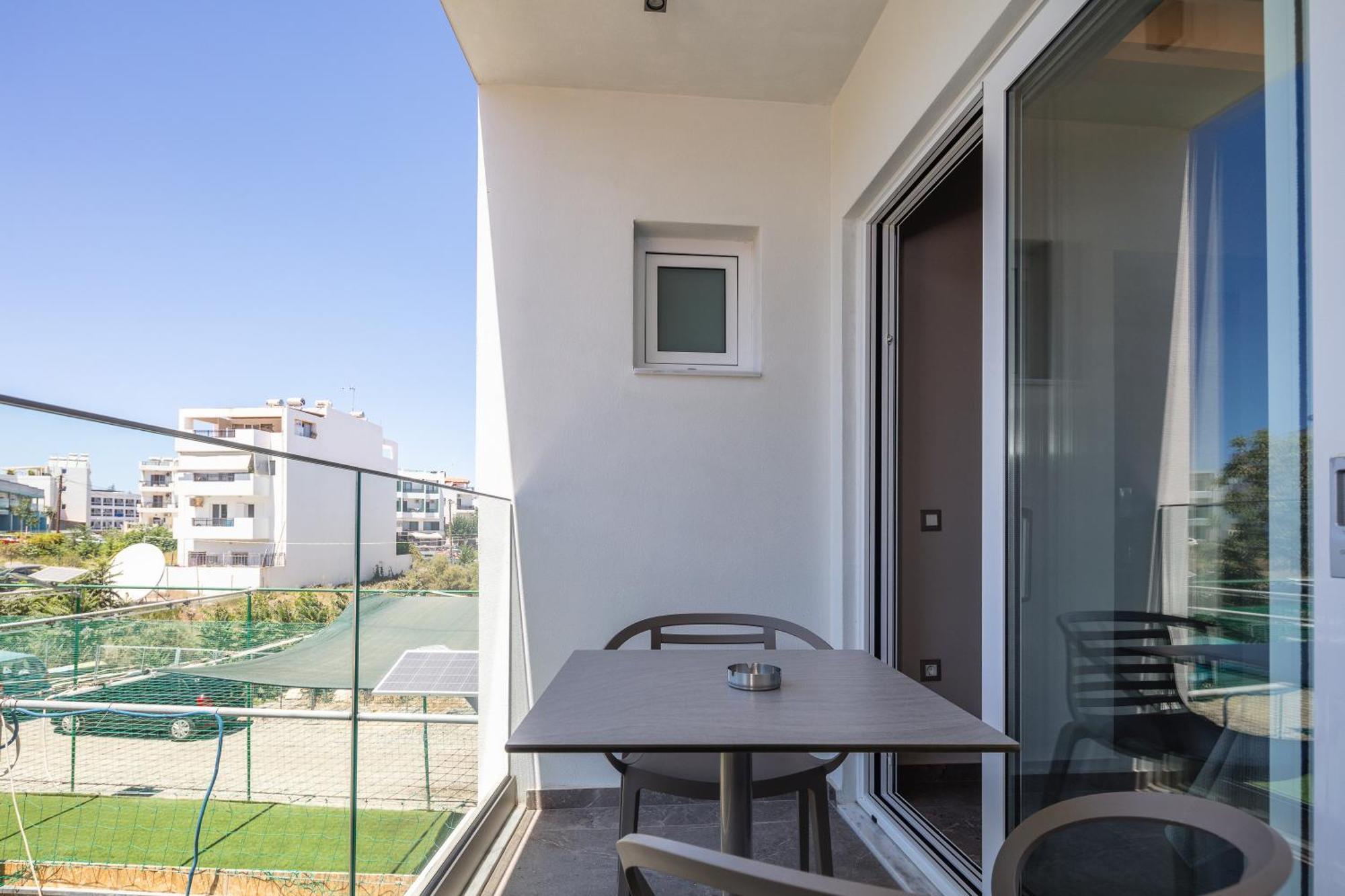 Skipper Beachfront Suites Chersonissos Kamer foto
